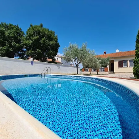 Mit Privatpool Fuer 7 Personen Ca 90 Qm In Pavicini, Istrien Suedkueste Von Istrien Pavicini